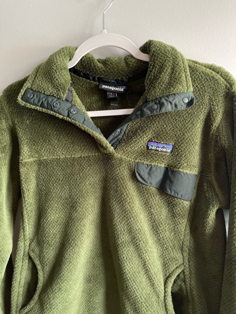 Patagonia Women's Re-Tool Snap-T Fleece Pullover Olive - Picture 3 of 7
